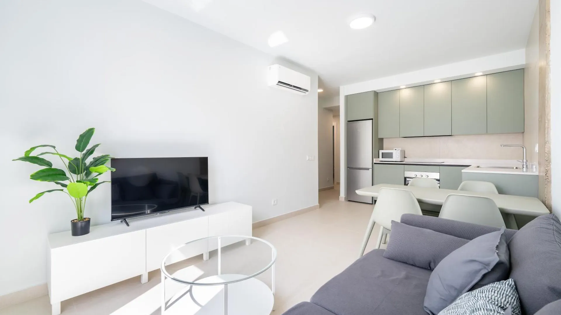 Apartamento Moott Homes Suites Arco De Braulio 2A Almería España