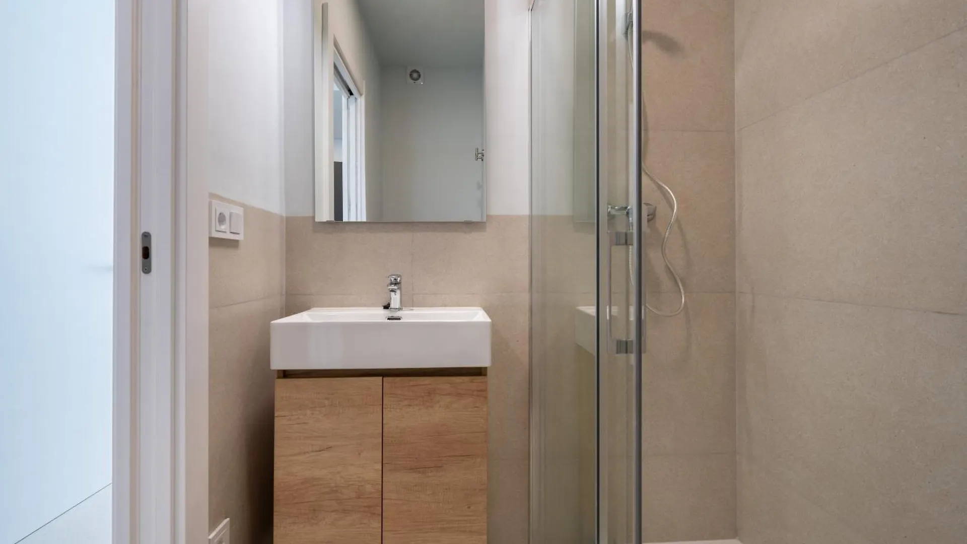 Moott Homes Suites Arco De Braulio 2A Almería 0*,