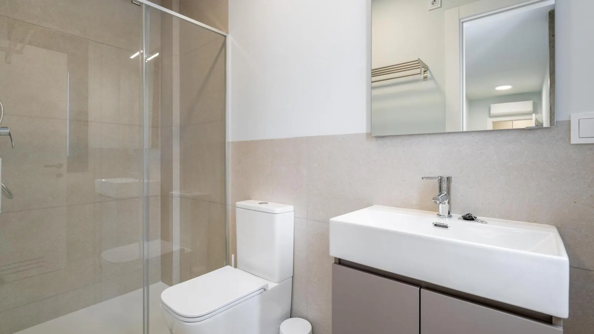 Moott Homes Suites Arco De Braulio 2A Almería
