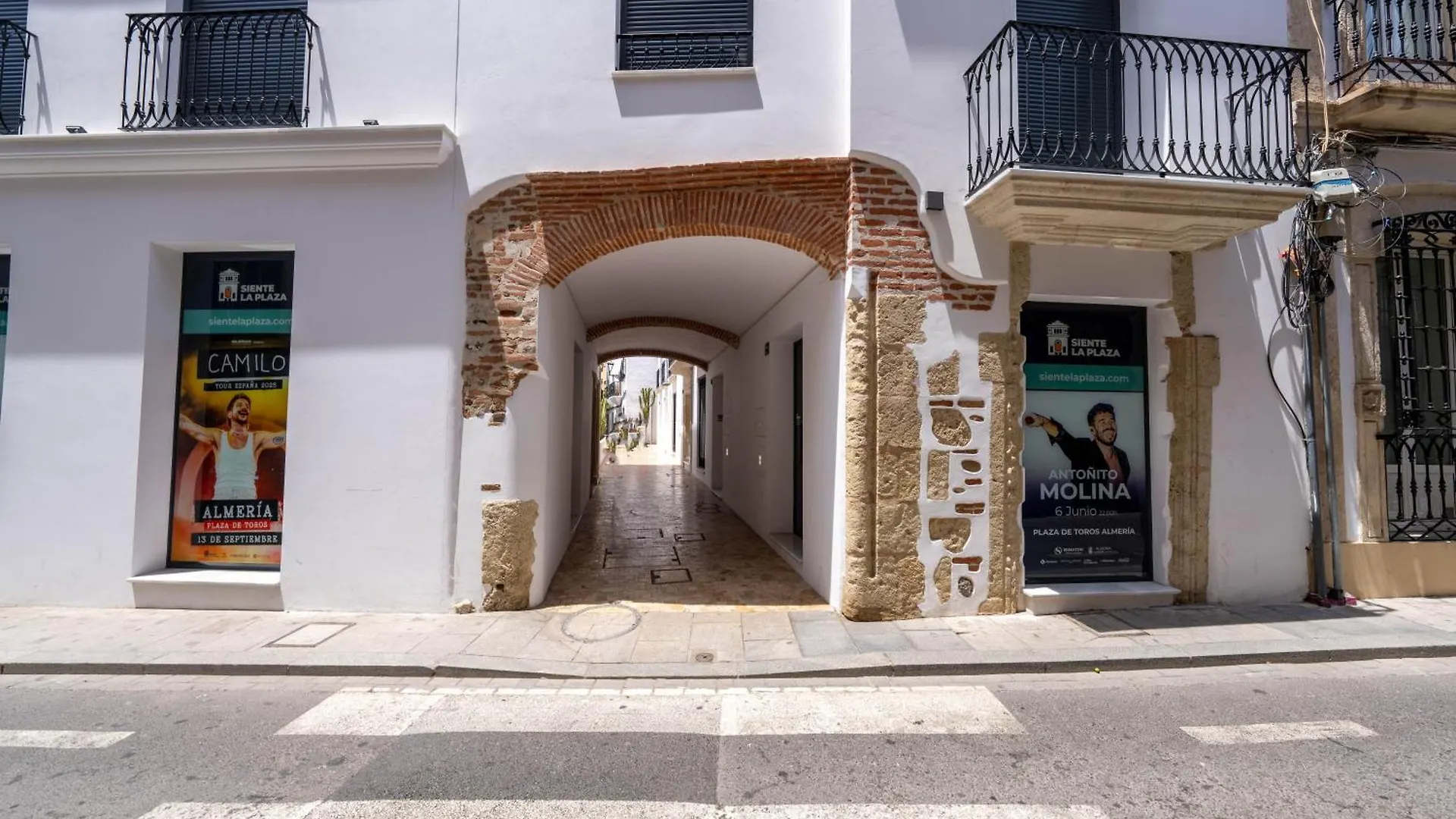 Moott Homes Suites Arco De Braulio 2A Almería